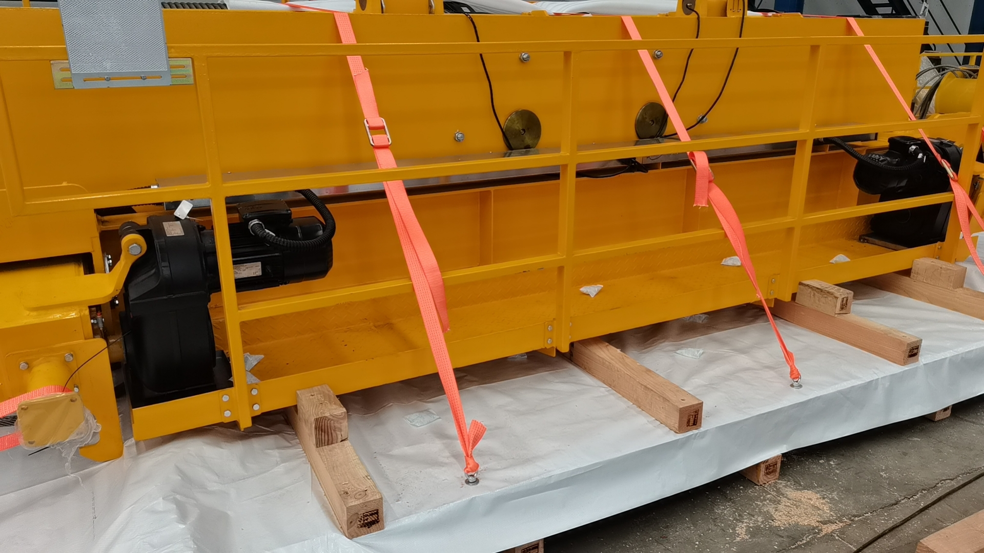 長20米、重40噸的大型設備木箱，需要注意